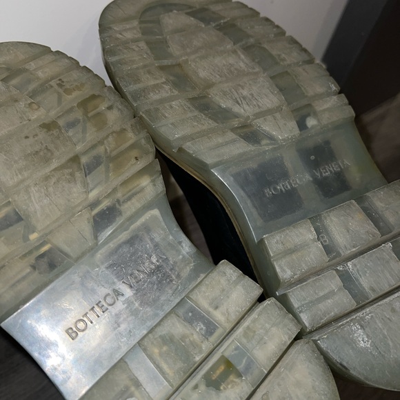 Bottega Veneta Chelsea Boot - Picture 5 of 7